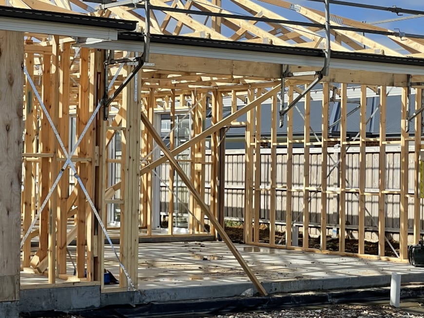 Timber Framing Versus Steel Framing – Is One Better Than the Other?