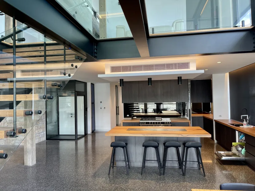 Sovereign Point 6